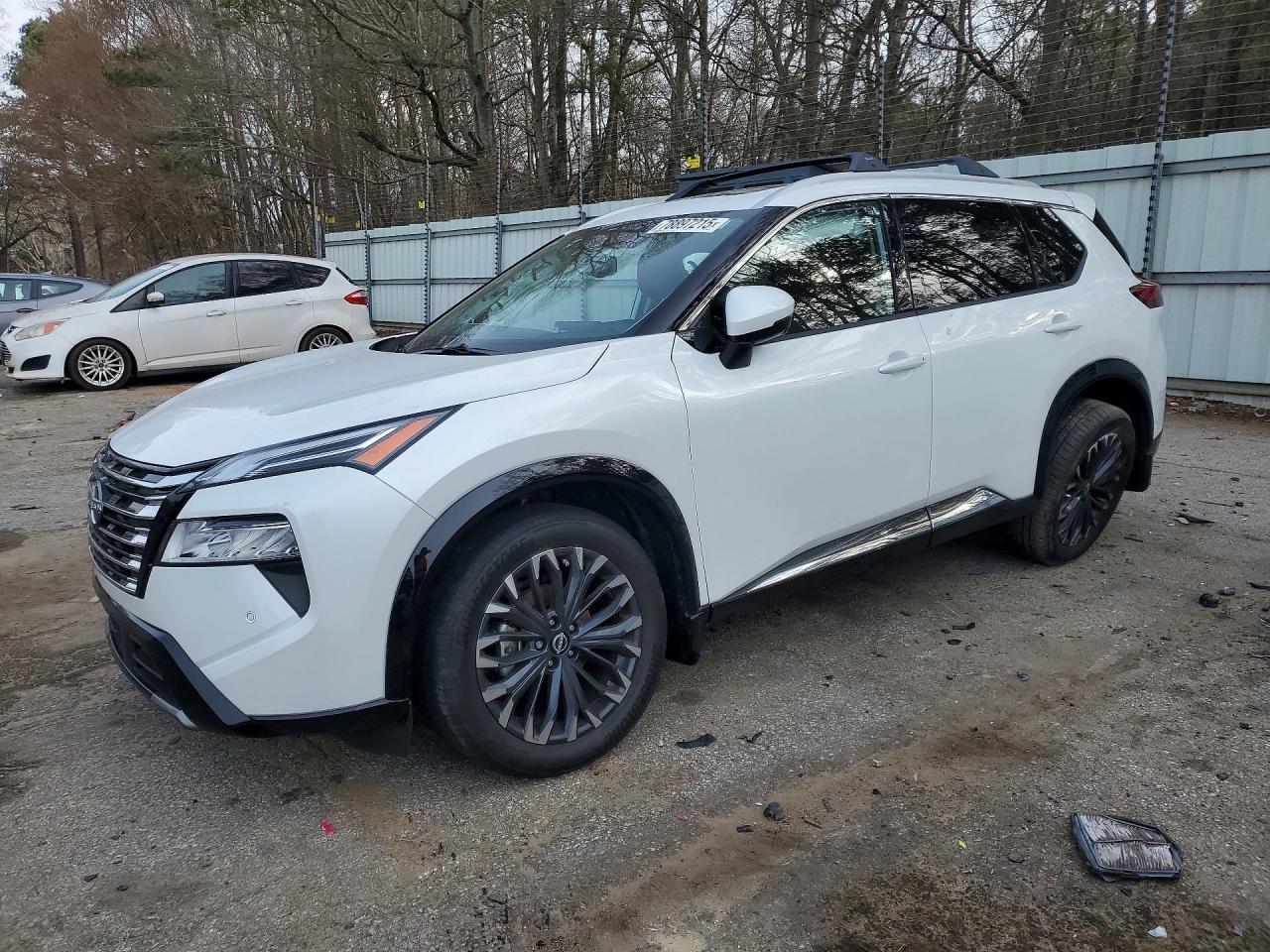 2025 NISSAN ROGUE