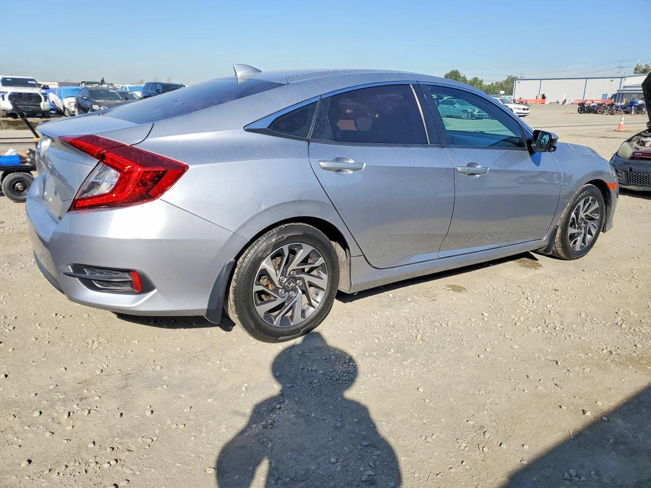 2017 HONDA CIVIC EX photo 3