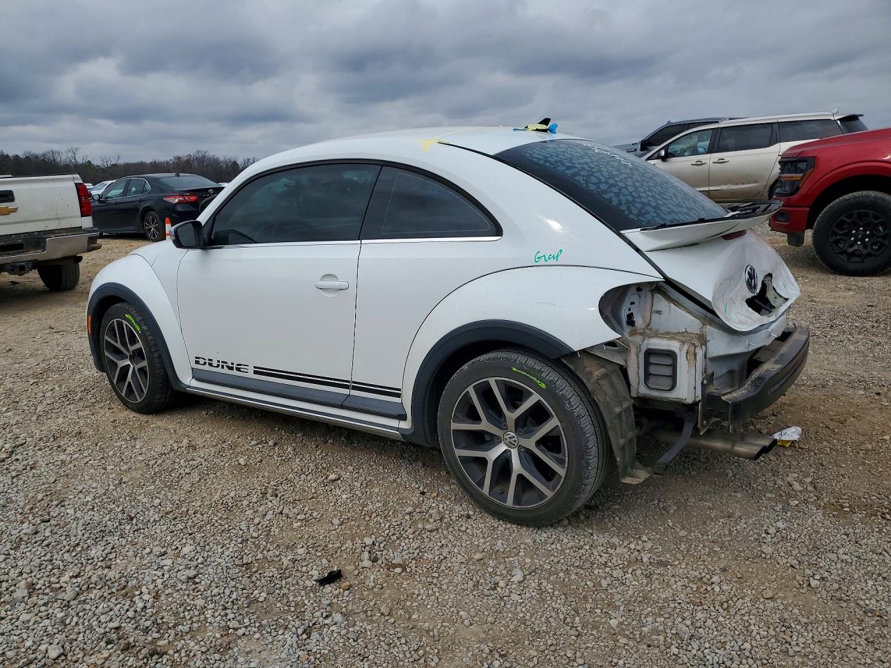 2016 VOLKSWAGEN BEETLE DUNE photo 3