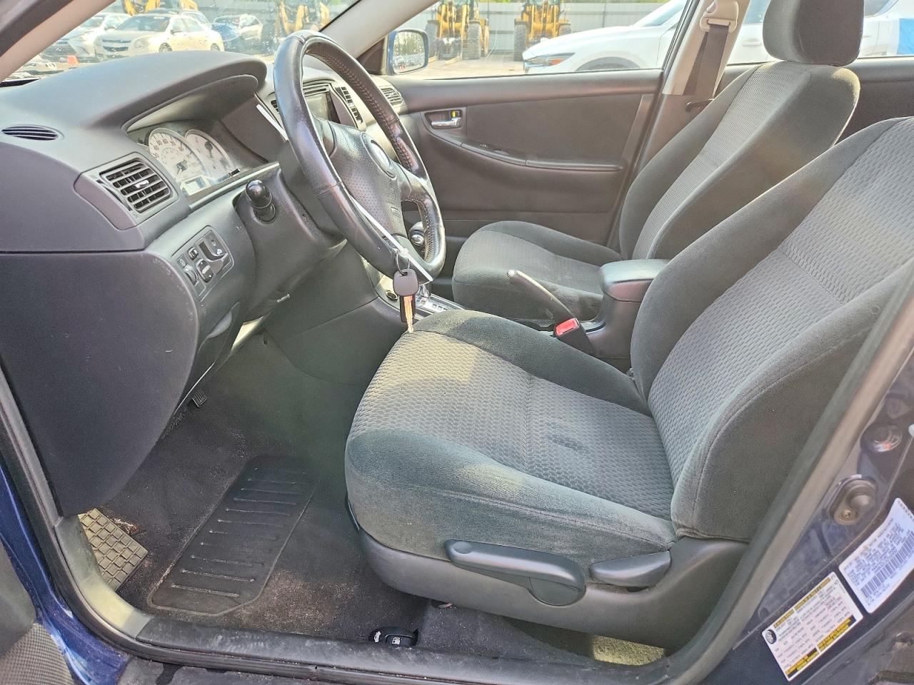 2006 TOYOTA COROLLA S photo 7