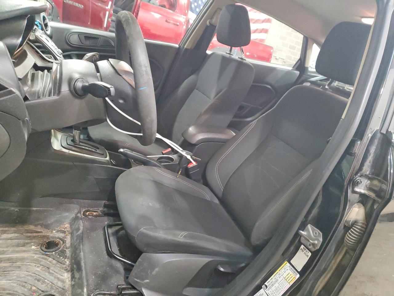 2019 FORD FIESTA SE photo 19