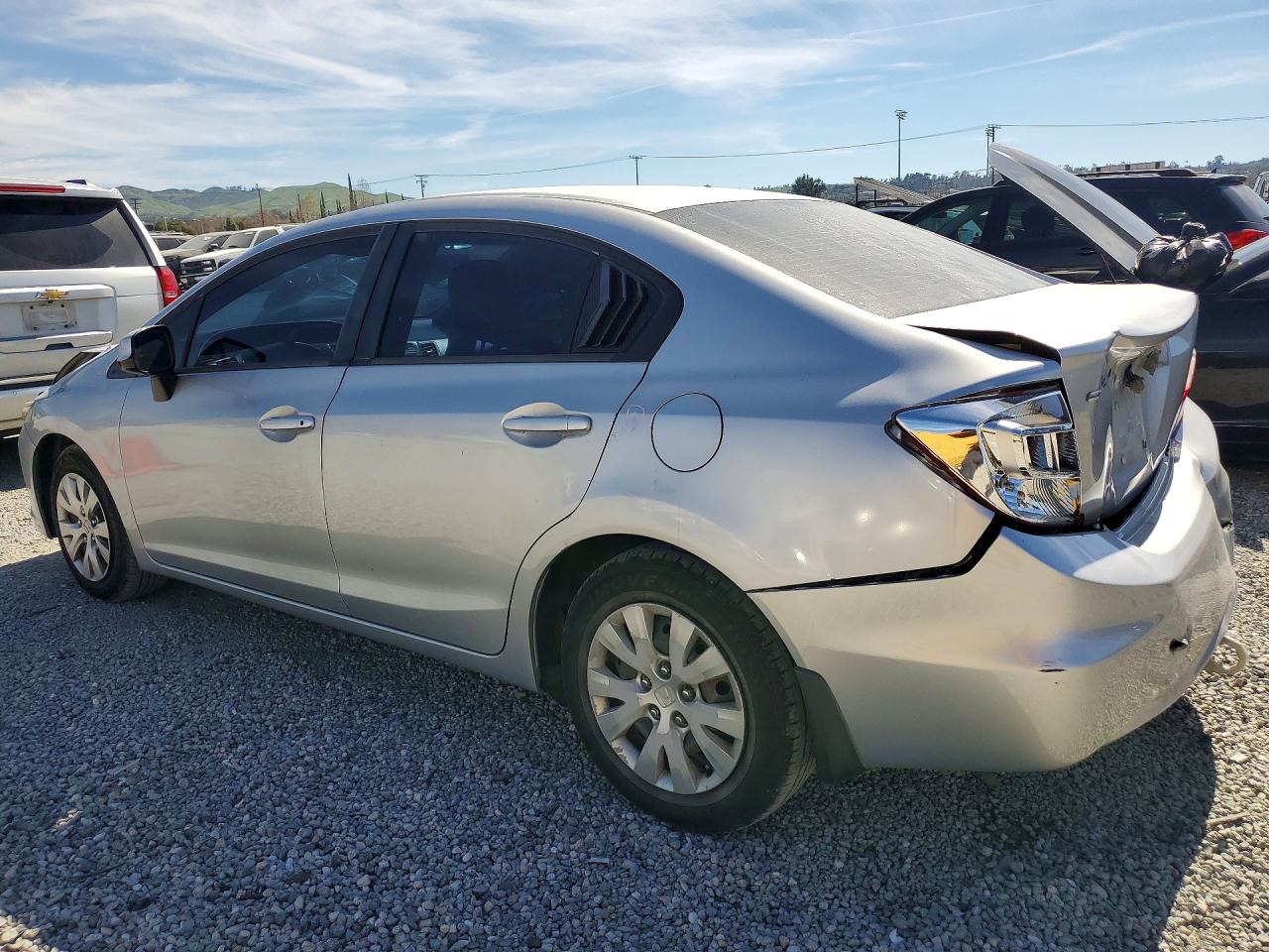 2012 HONDA CIVIC LX photo 2