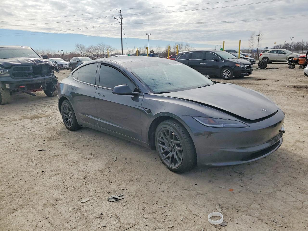 2024 TESLA MODEL 3 photo 4