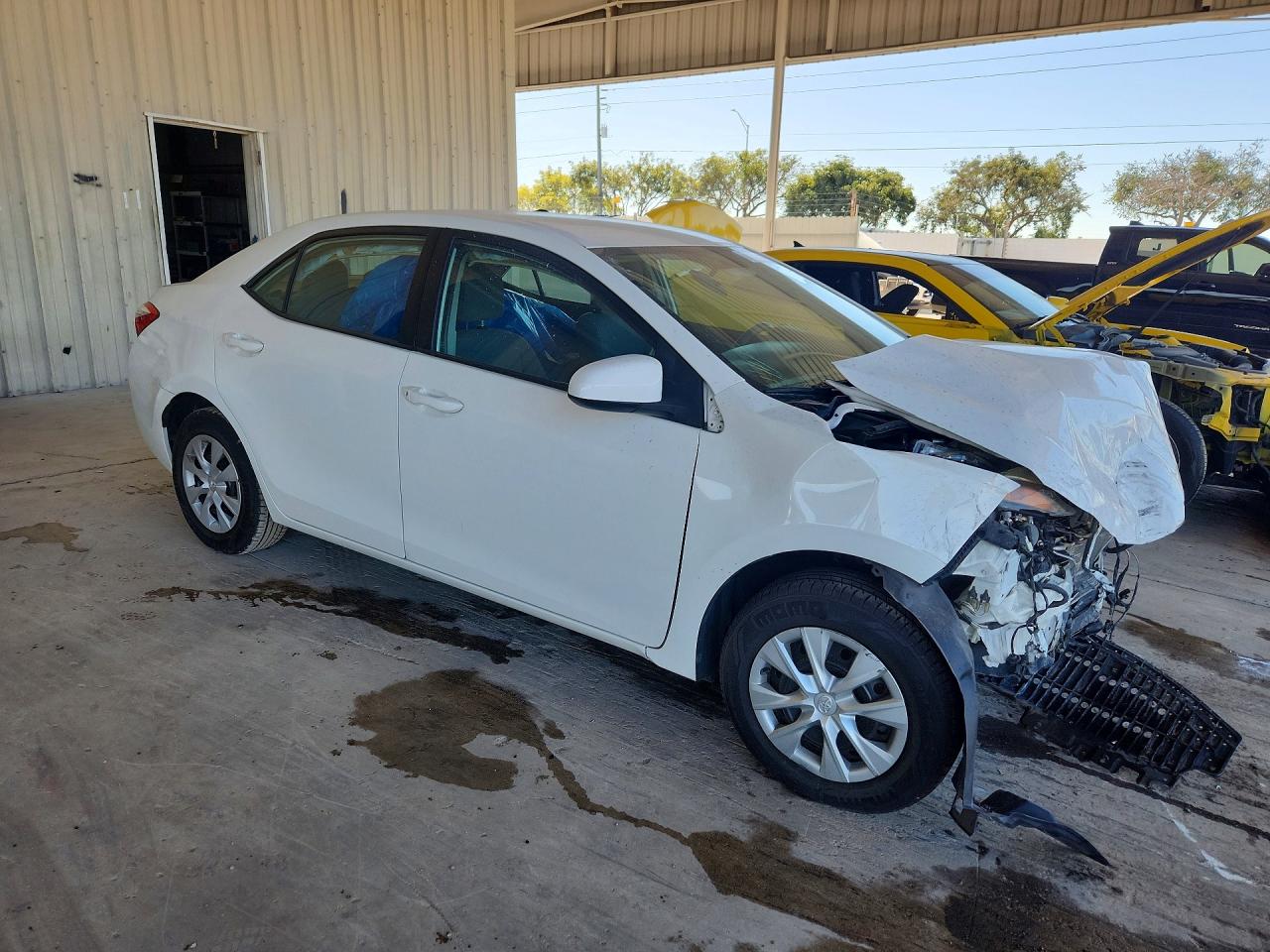 2015 TOYOTA COROLLA L photo 10