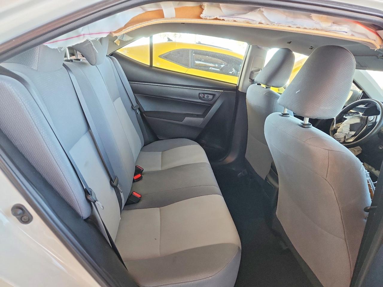 2015 TOYOTA COROLLA L photo 28