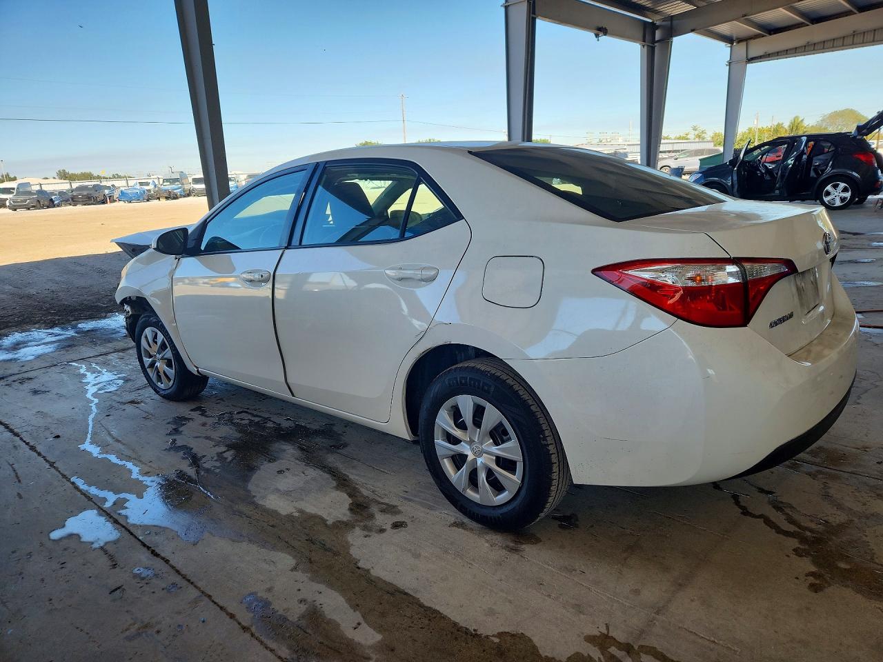 2015 TOYOTA COROLLA L photo 4