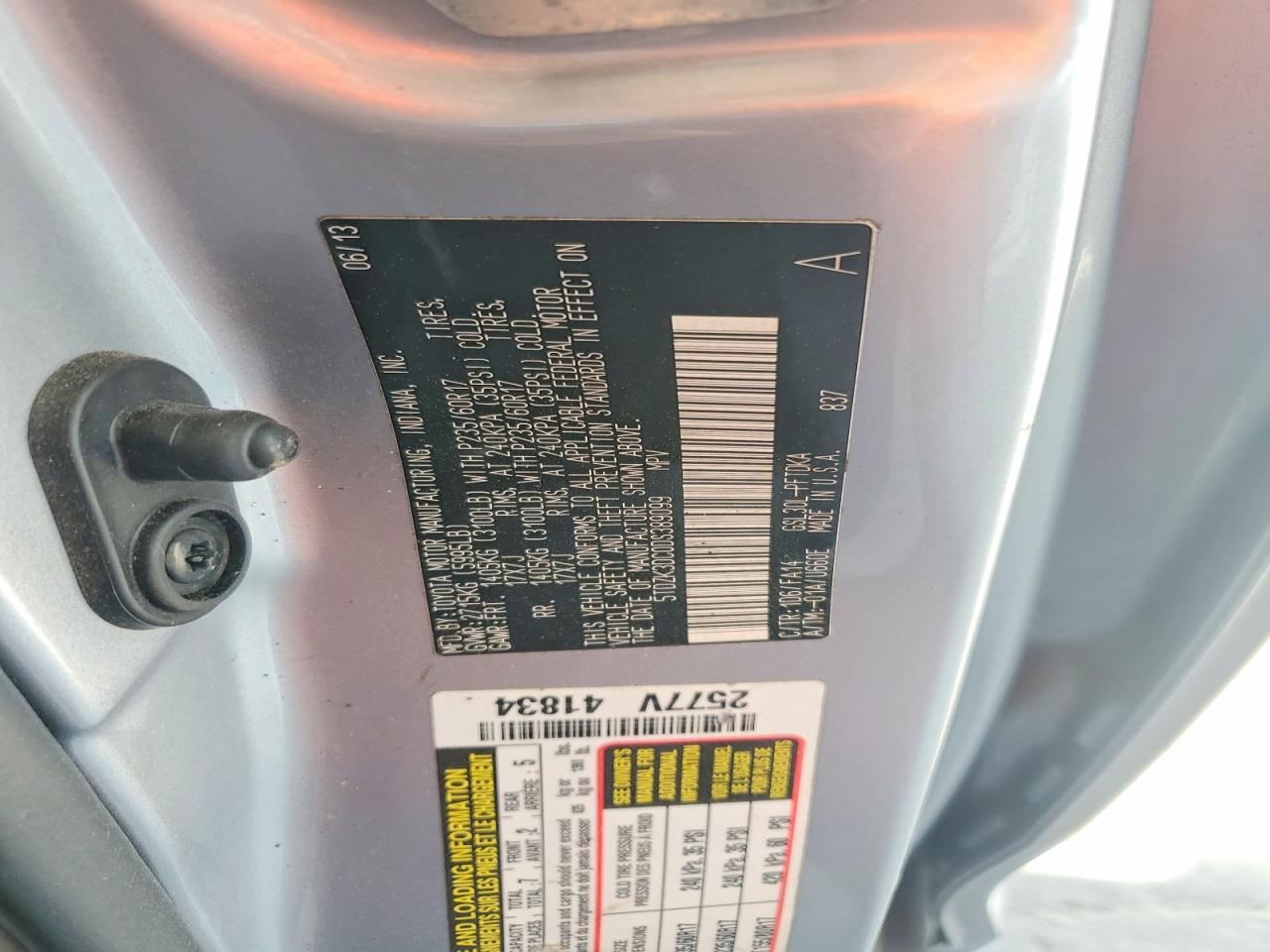 2013 TOYOTA SIENNA L 7-PASSENGER photo 12