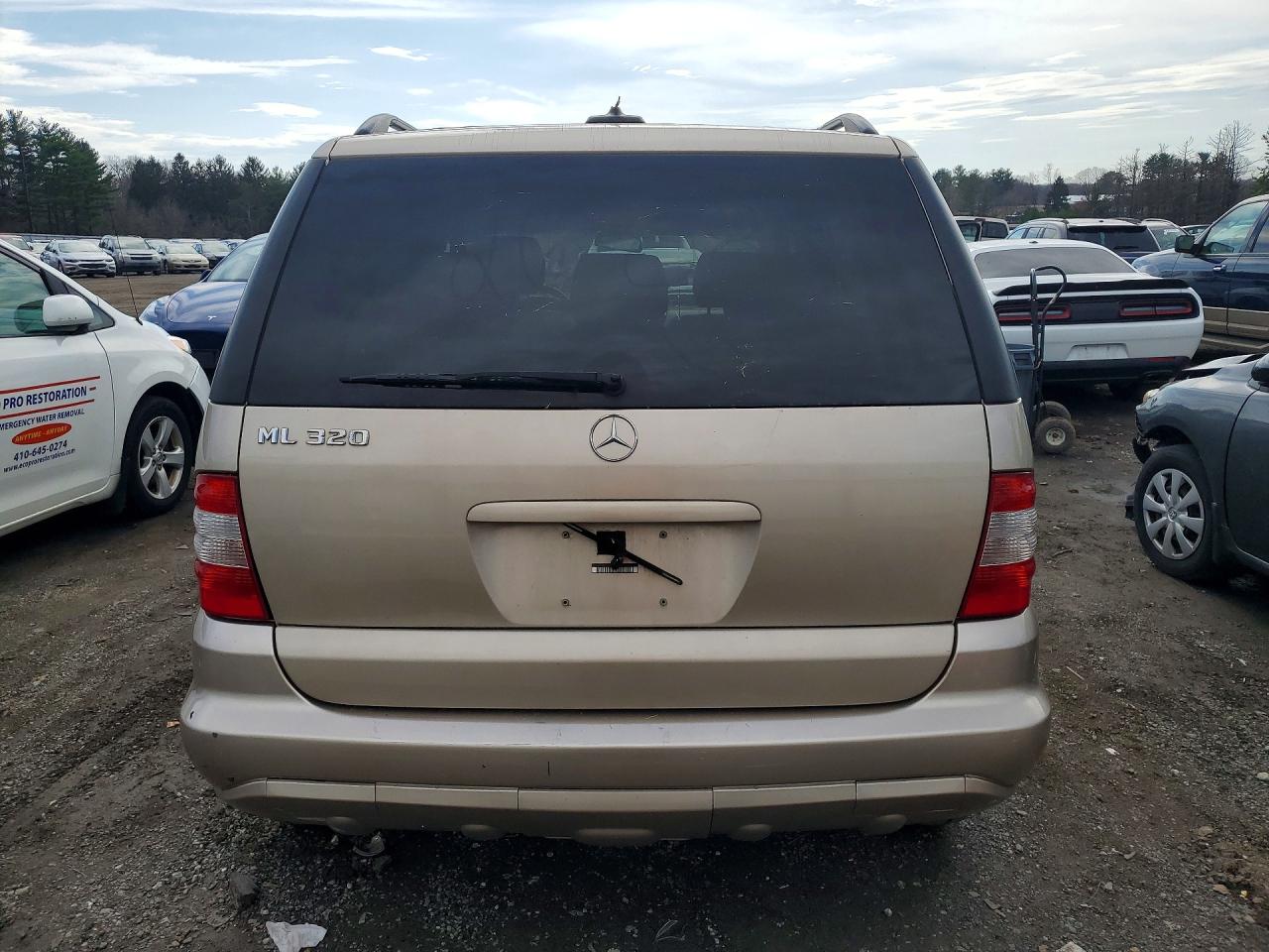 2002 MERCEDES-BENZ ML 320 photo 6