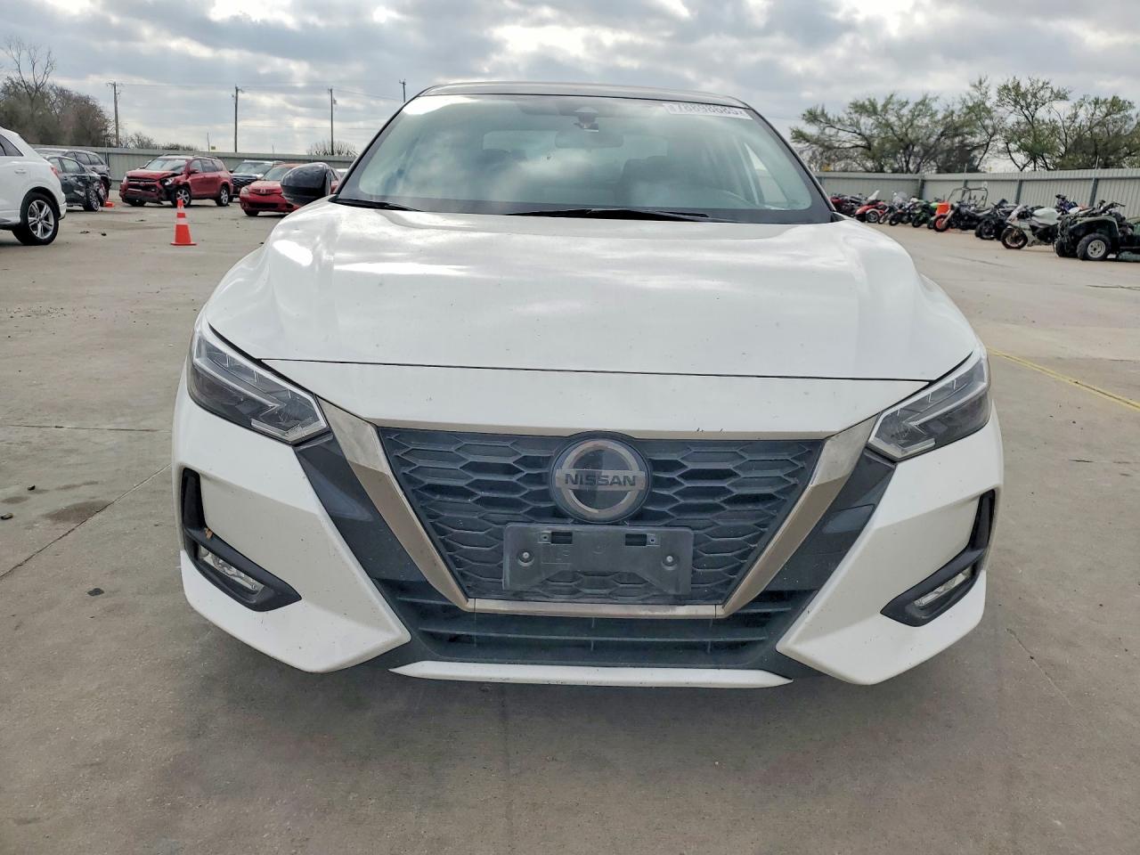 2023 NISSAN SENTRA SR photo 9