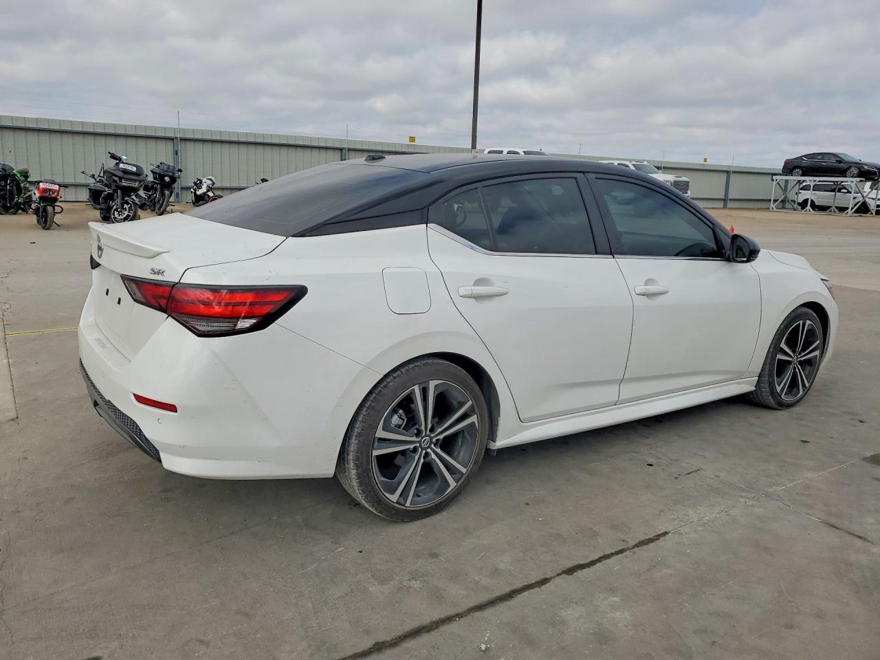 2023 NISSAN SENTRA SR photo 5