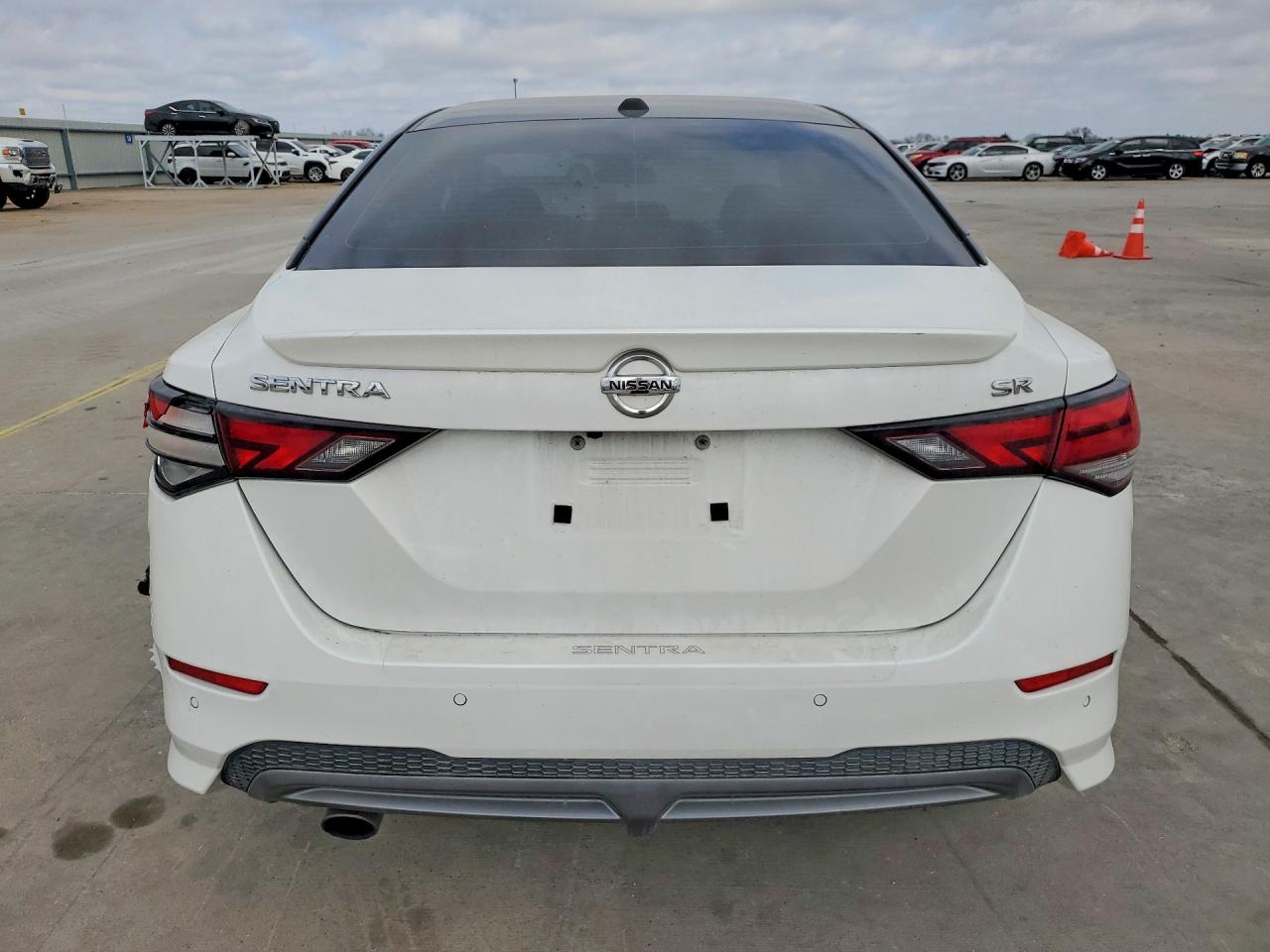 2023 NISSAN SENTRA SR photo 11