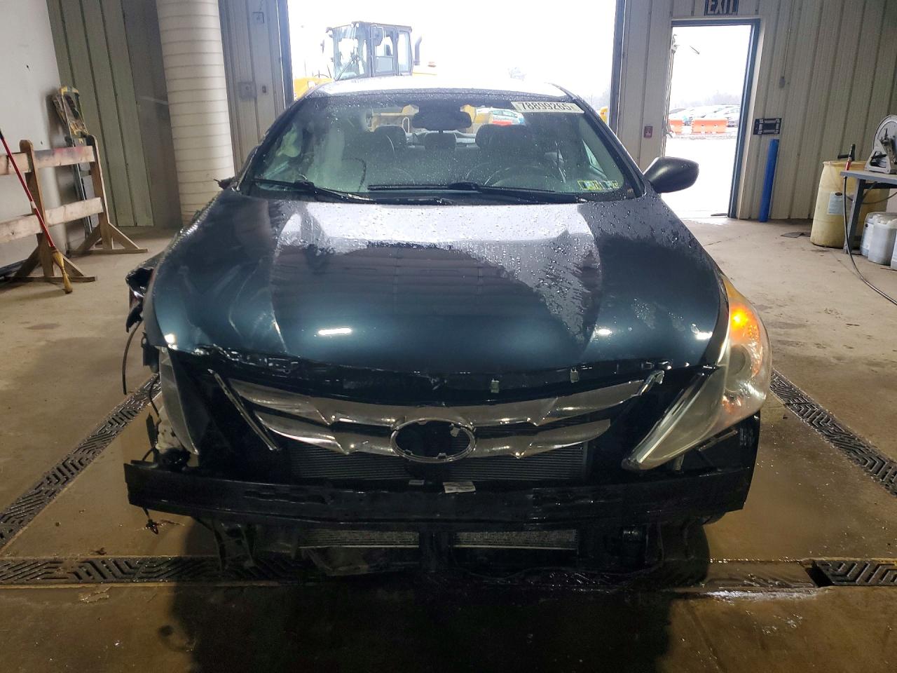 2013 HYUNDAI SONATA SE photo 5