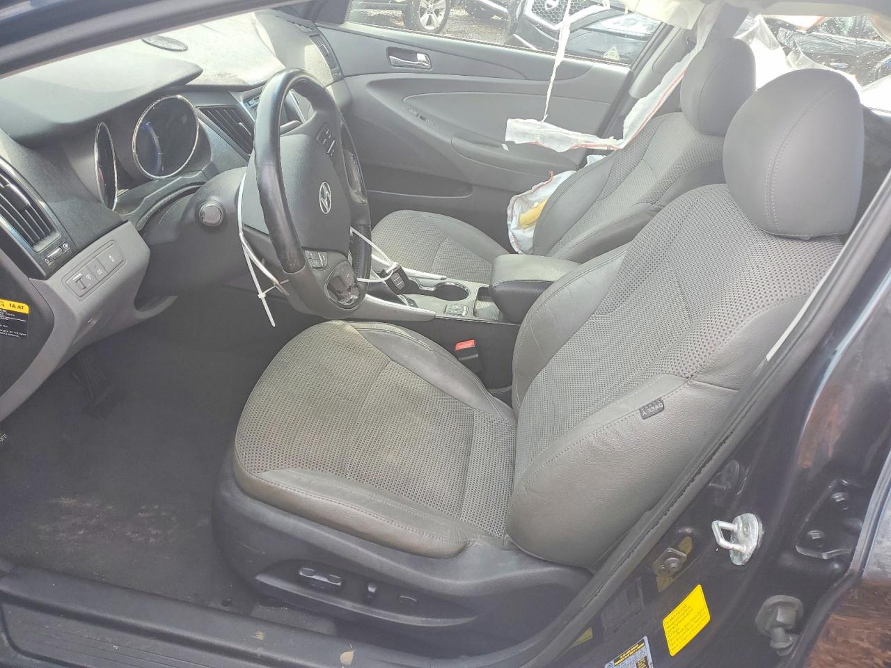 2013 HYUNDAI SONATA SE photo 7
