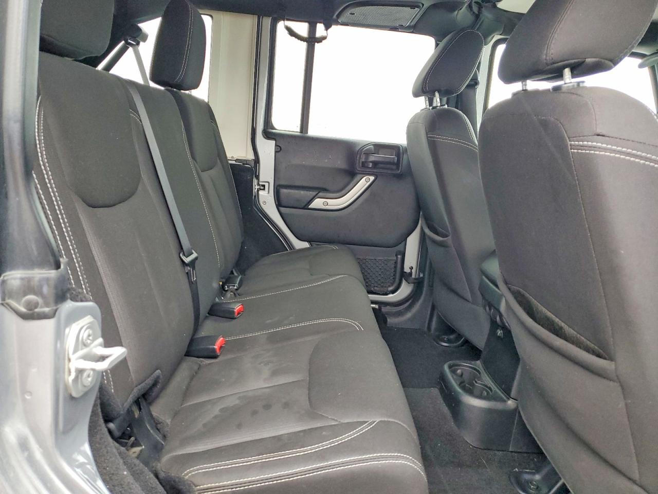 2015 JEEP WRANGLER UNLIMITED RUBICON photo 11