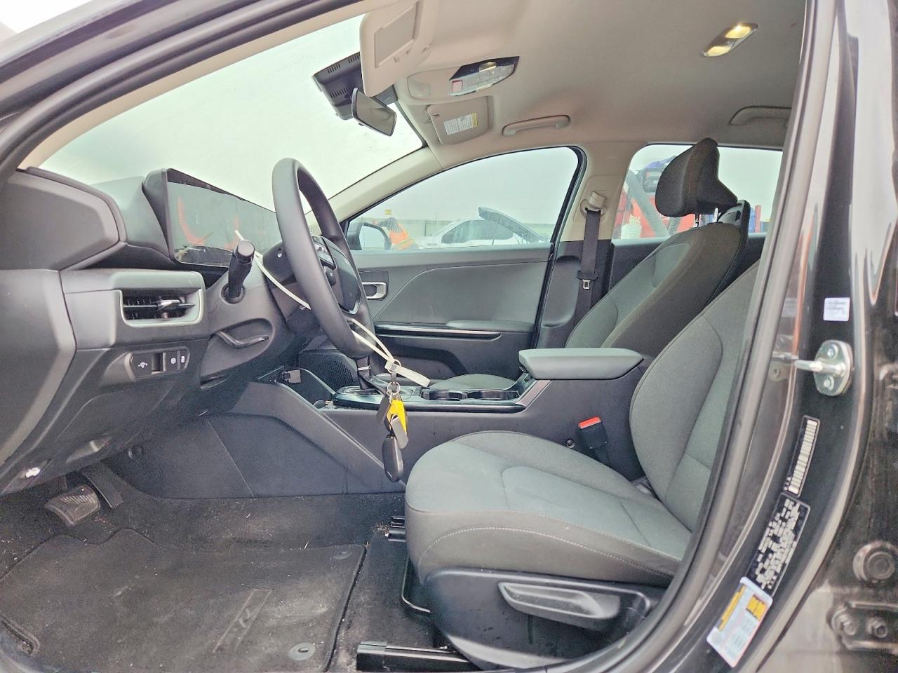 2025 KIA K4 LXS photo 7