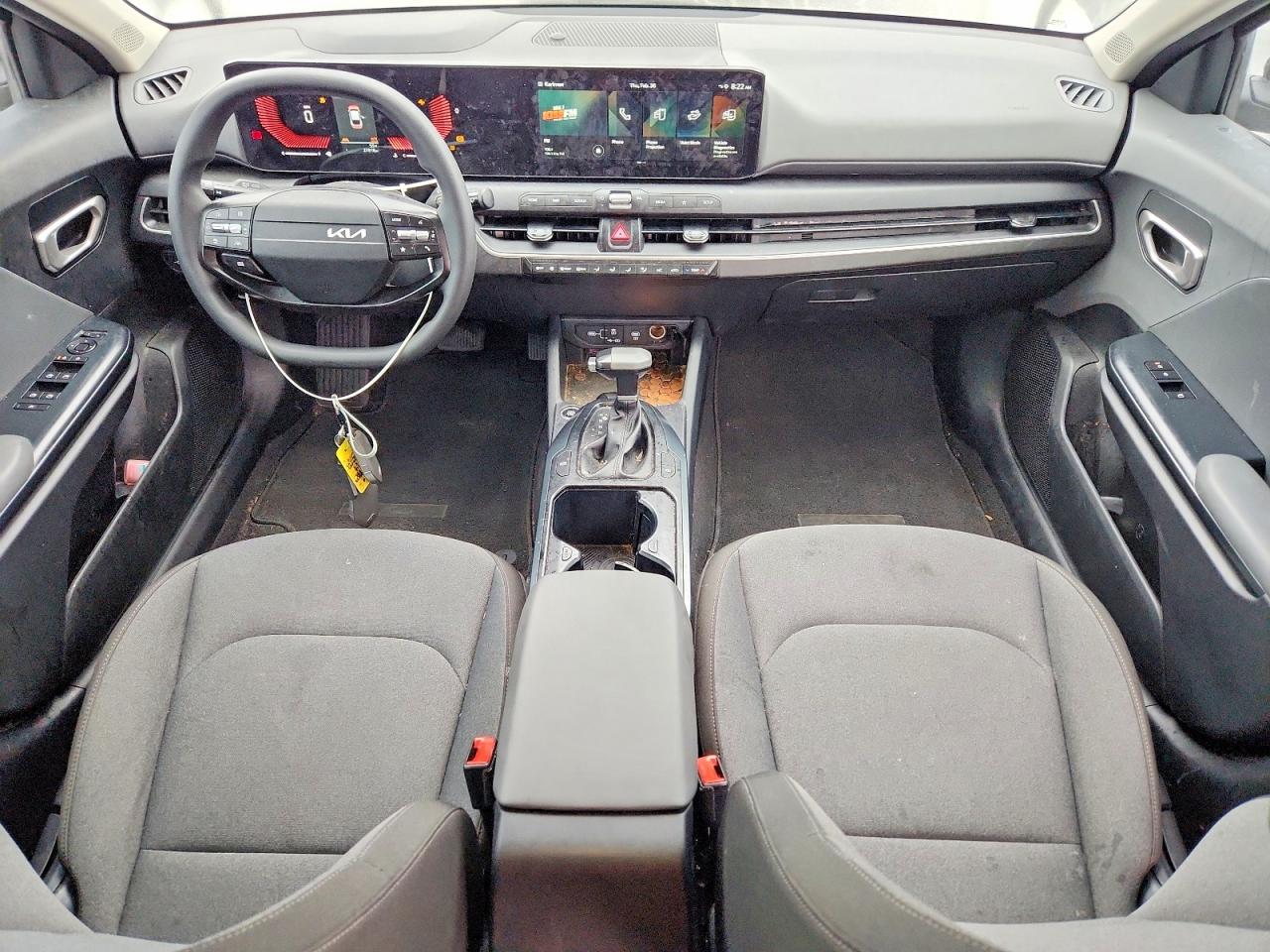 2025 KIA K4 LXS photo 8
