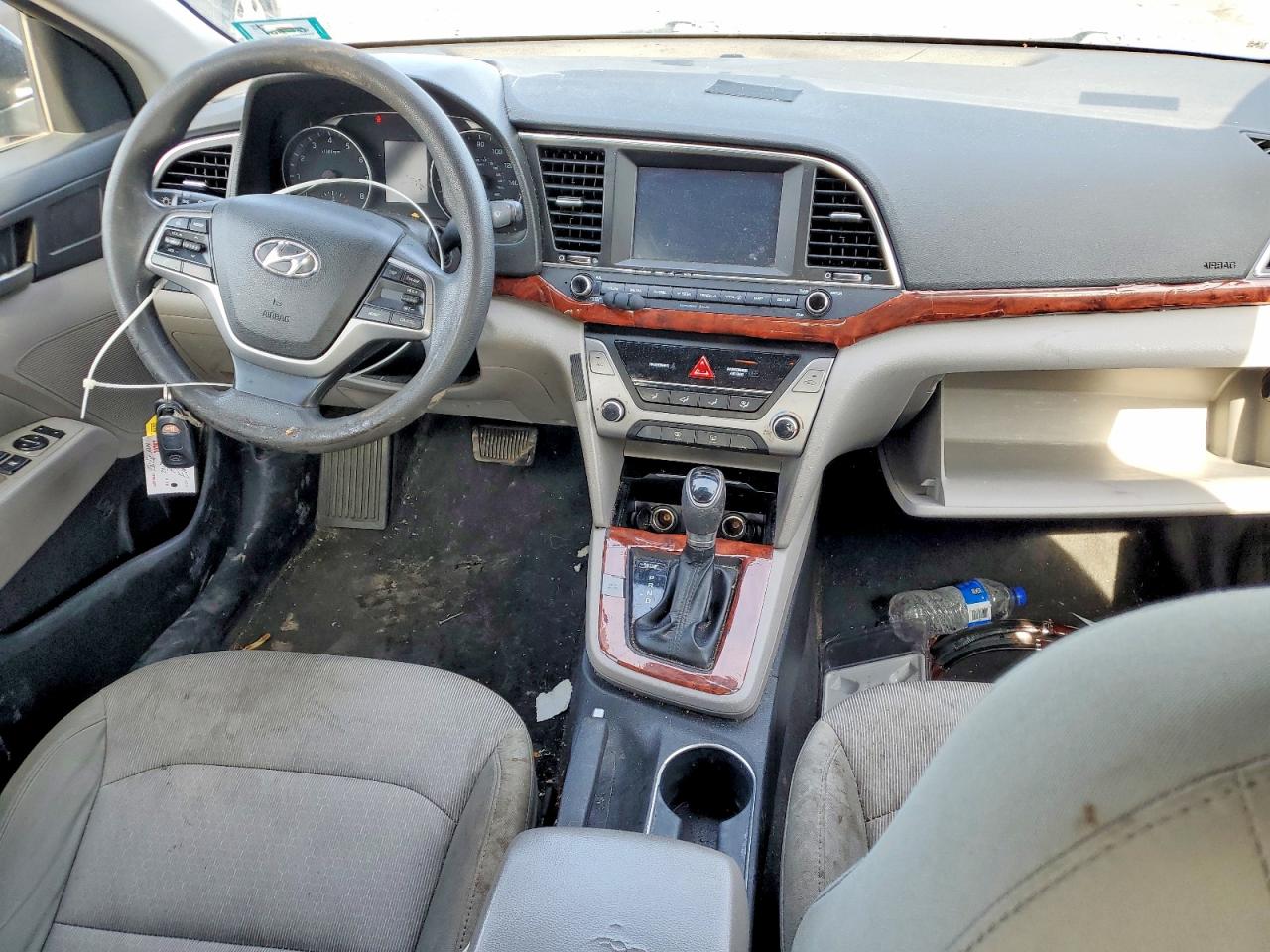 2017 HYUNDAI ELANTRA SE photo 15