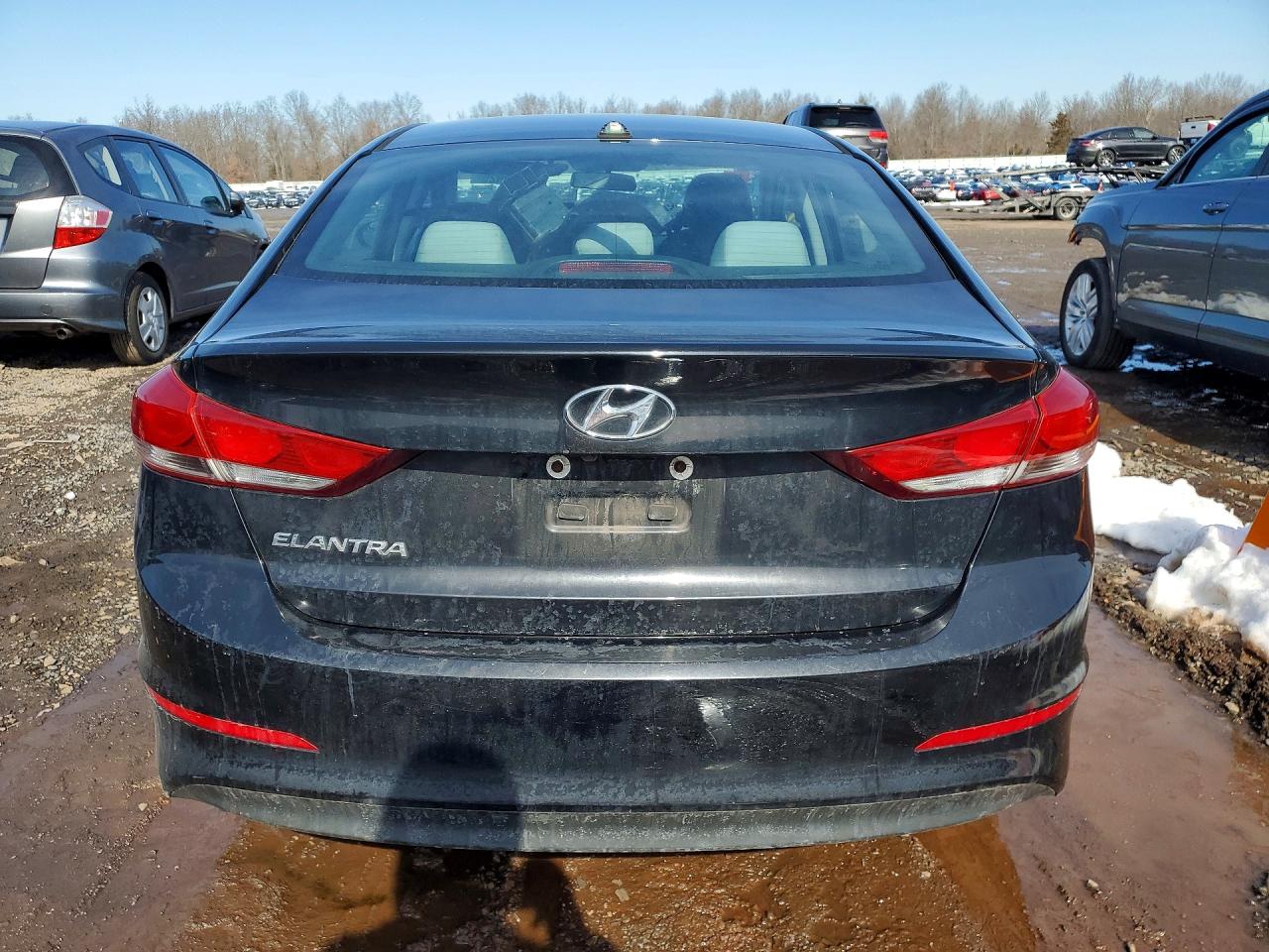 2017 HYUNDAI ELANTRA SE photo 11