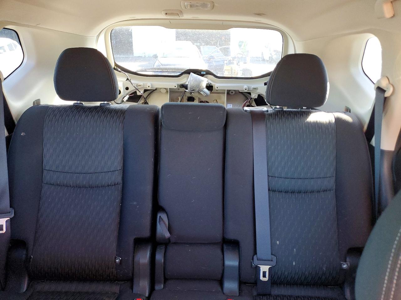 2019 NISSAN ROGUE SV photo 28