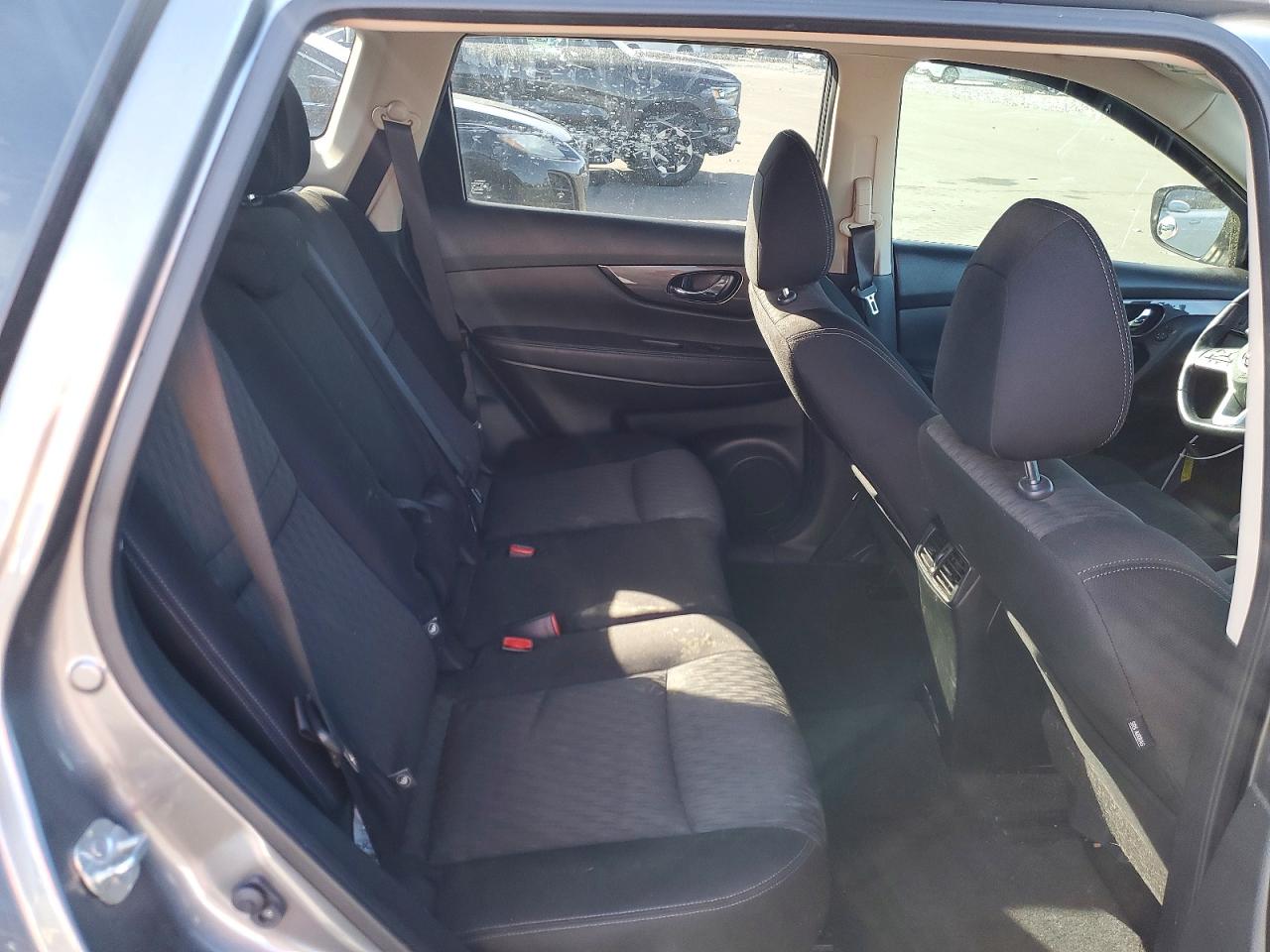 2019 NISSAN ROGUE SV photo 31