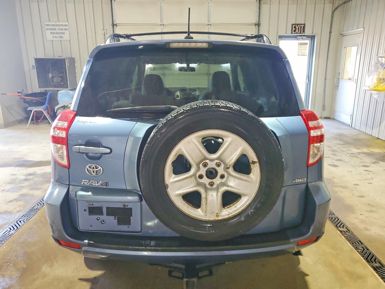 2011 TOYOTA RAV4 BASE photo 11