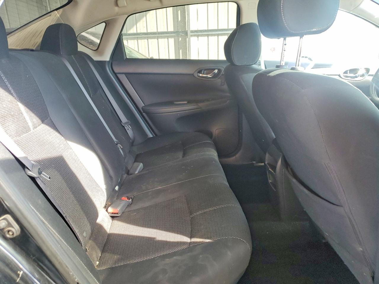 2018 NISSAN SENTRA S photo 10