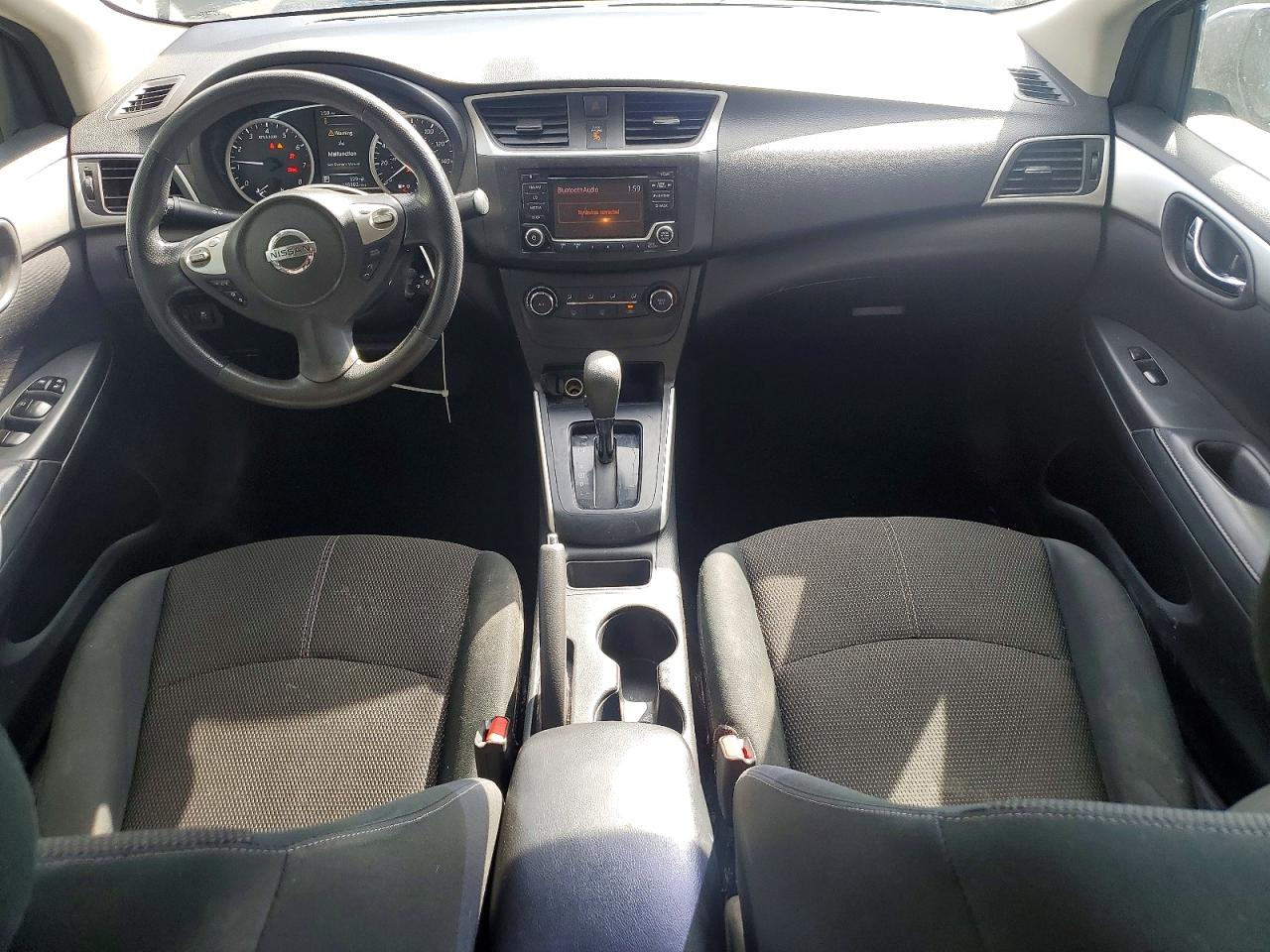 2018 NISSAN SENTRA S photo 8