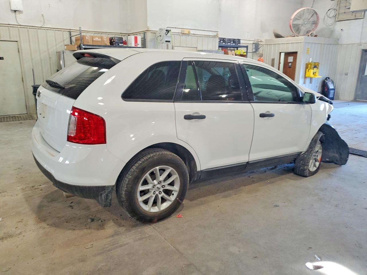 2014 FORD EDGE SE photo 5