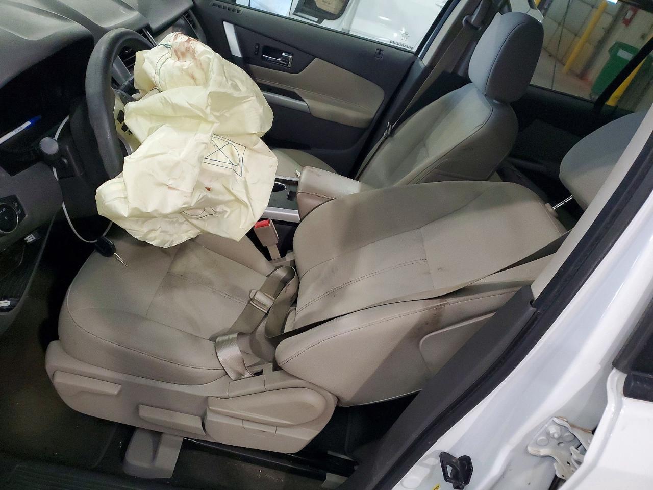 2014 FORD EDGE SE photo 13