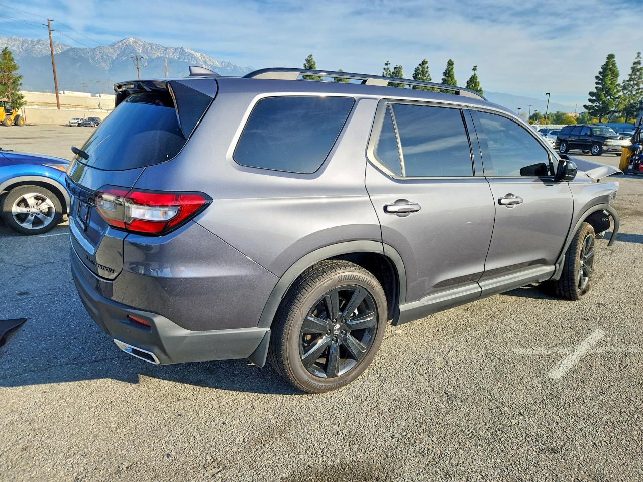 2025 HONDA PILOT BLACK photo 5