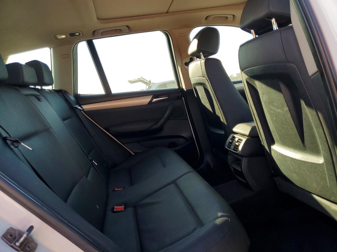 2011 BMW X3 XDRIVE28I photo 11