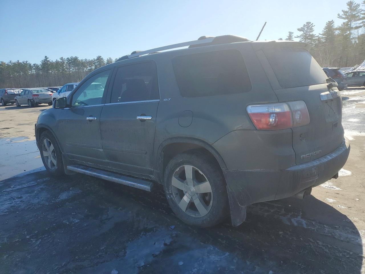 2011 GMC ACADIA SLT-2 photo 3