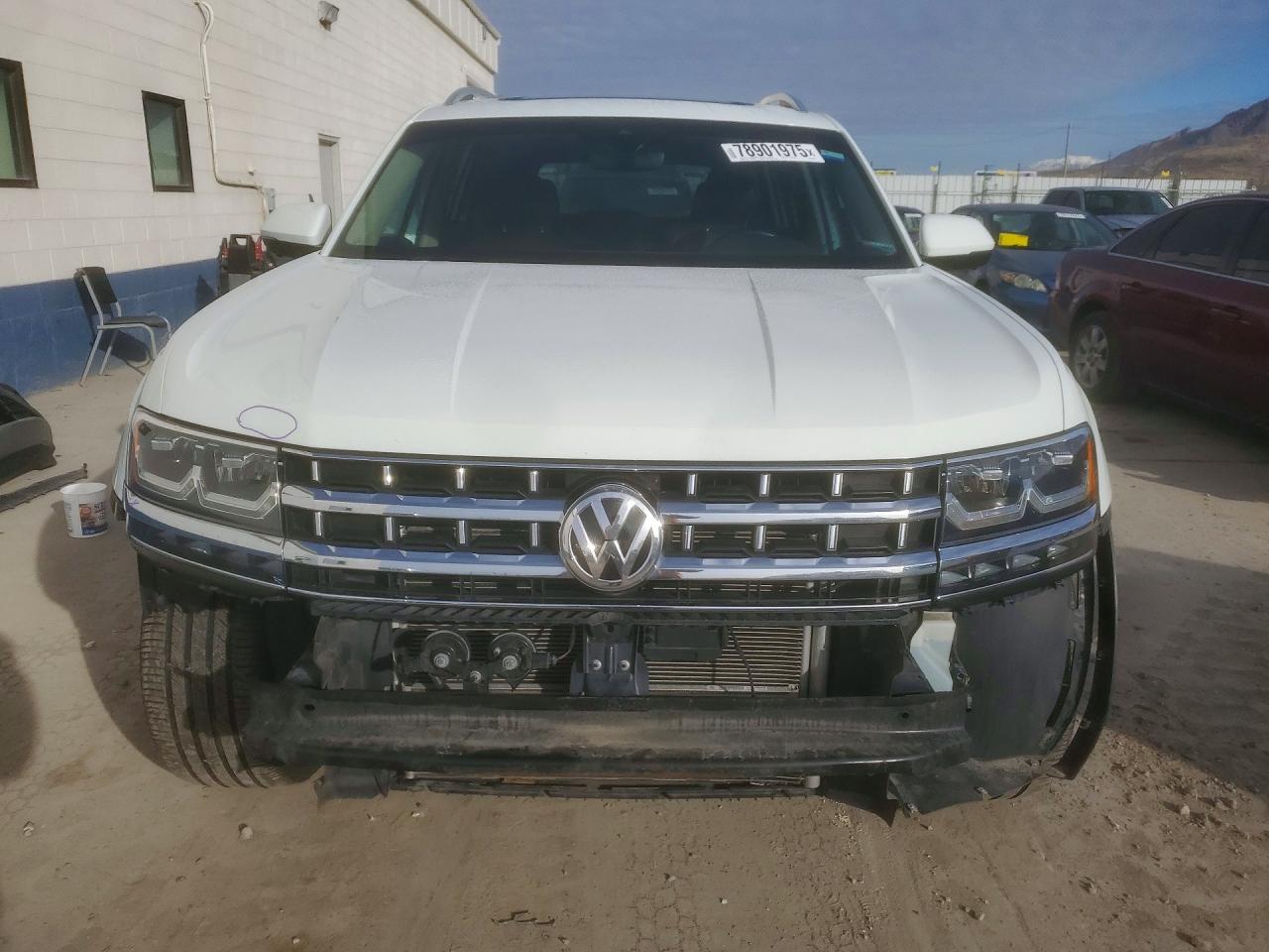 2018 VOLKSWAGEN ATLAS SEL PREMIUM photo 5