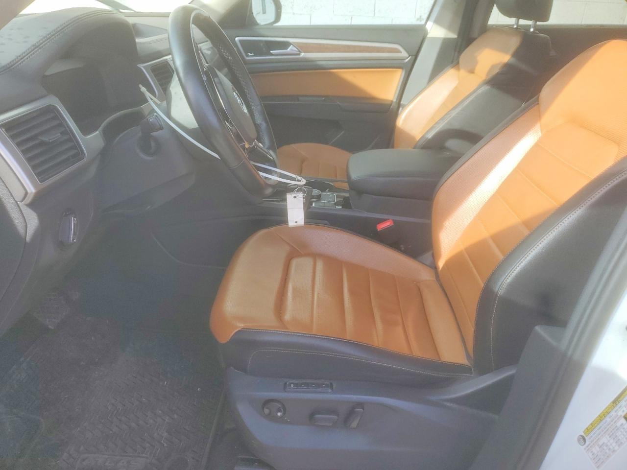 2018 VOLKSWAGEN ATLAS SEL PREMIUM photo 7