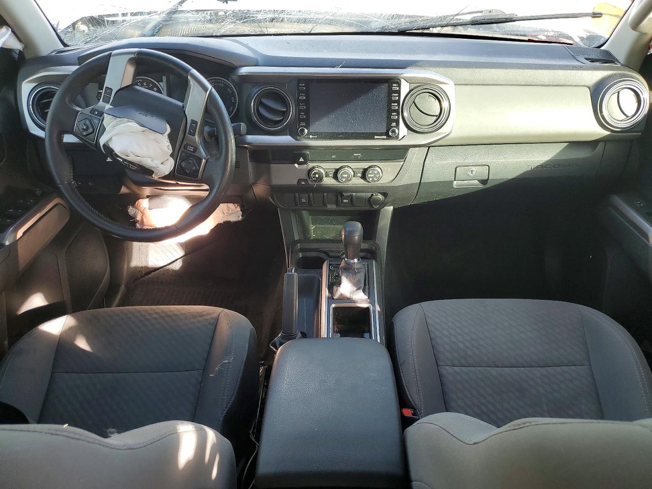 2022 TOYOTA TACOMA DOUBLE CAB photo 8