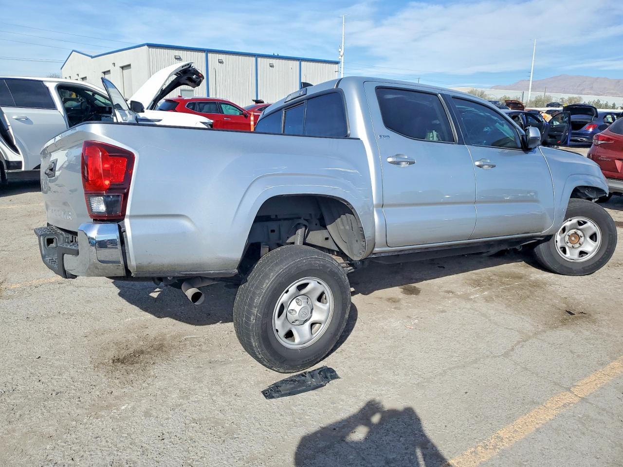 2022 TOYOTA TACOMA DOUBLE CAB photo 3