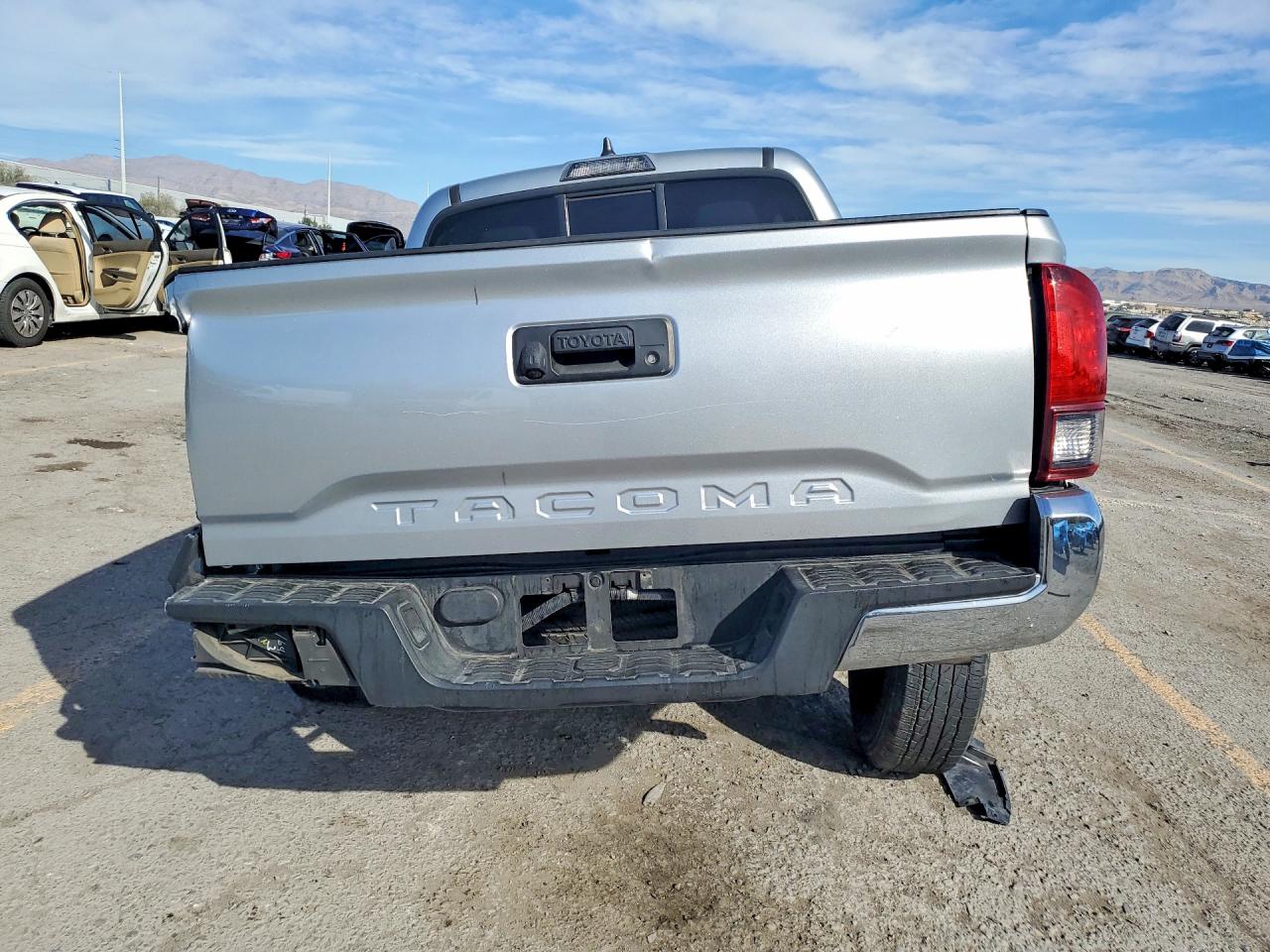 2022 TOYOTA TACOMA DOUBLE CAB photo 6