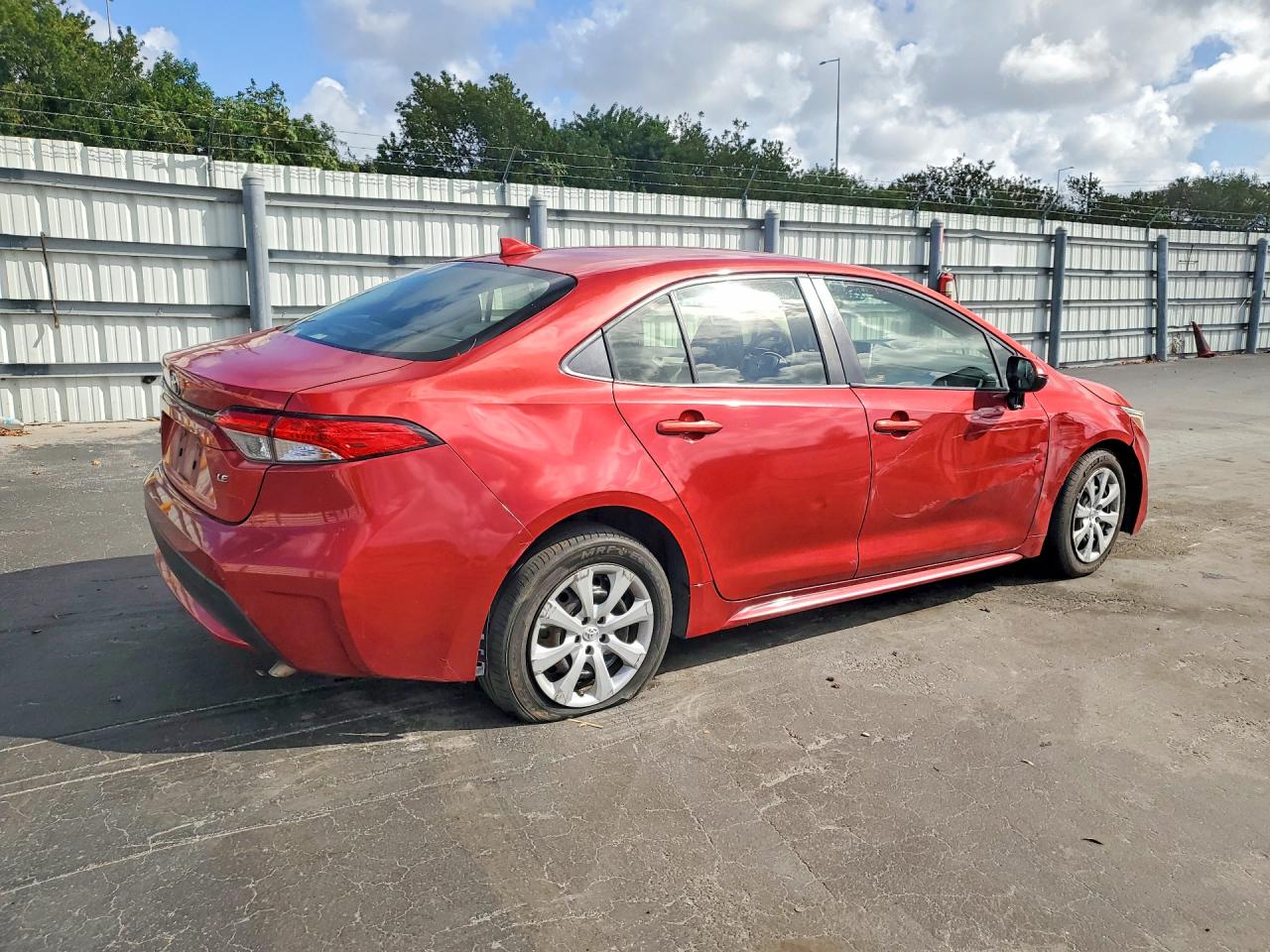 2020 TOYOTA COROLLA LE photo 5