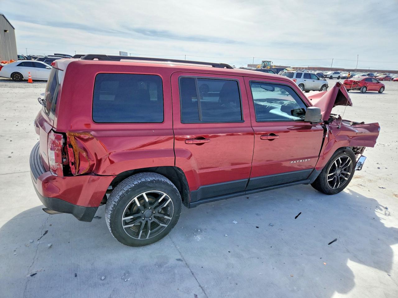 2012 JEEP PATRIOT LATITUDE photo 5