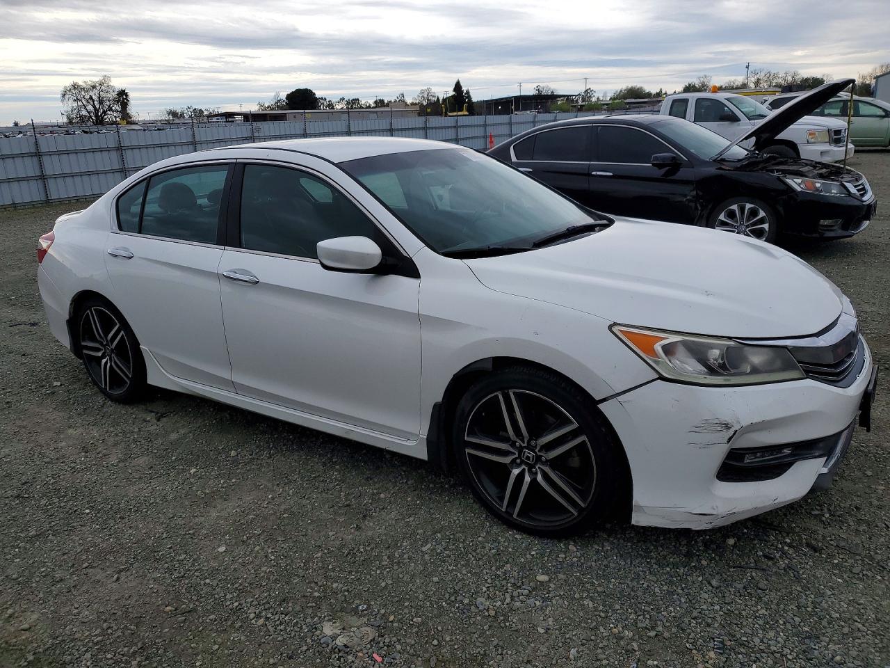 2016 HONDA ACCORD SPORT photo 7