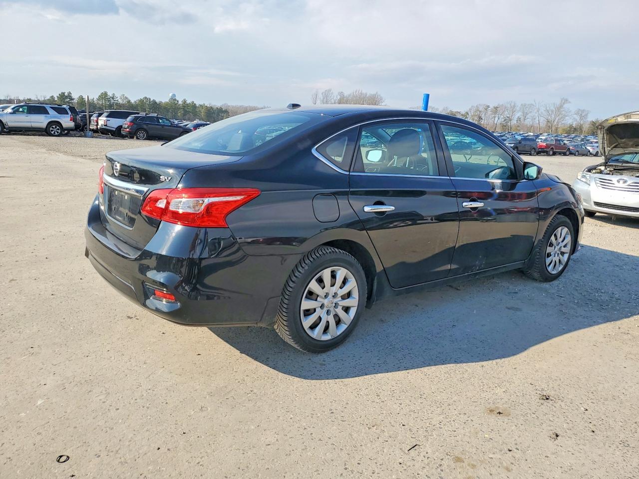 2017 NISSAN SENTRA SV photo 5