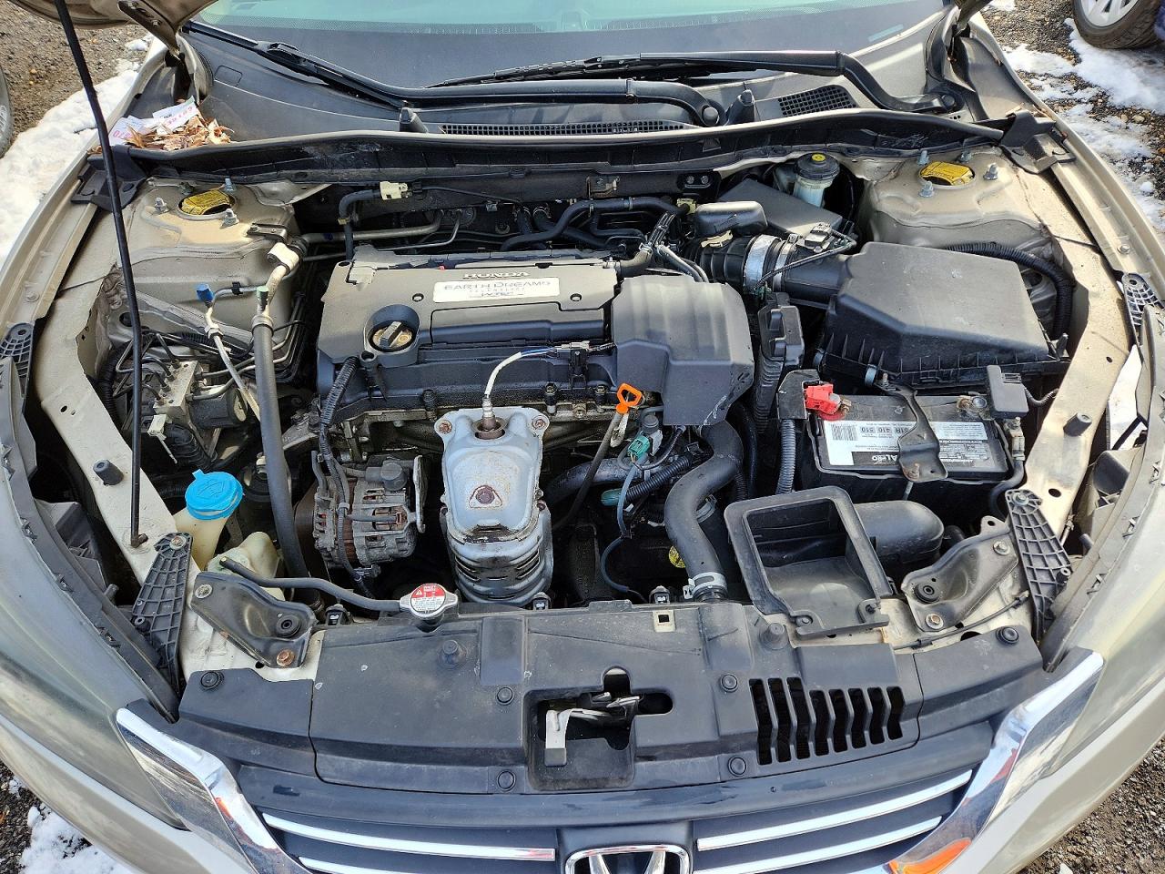 2013 HONDA ACCORD LX photo 31