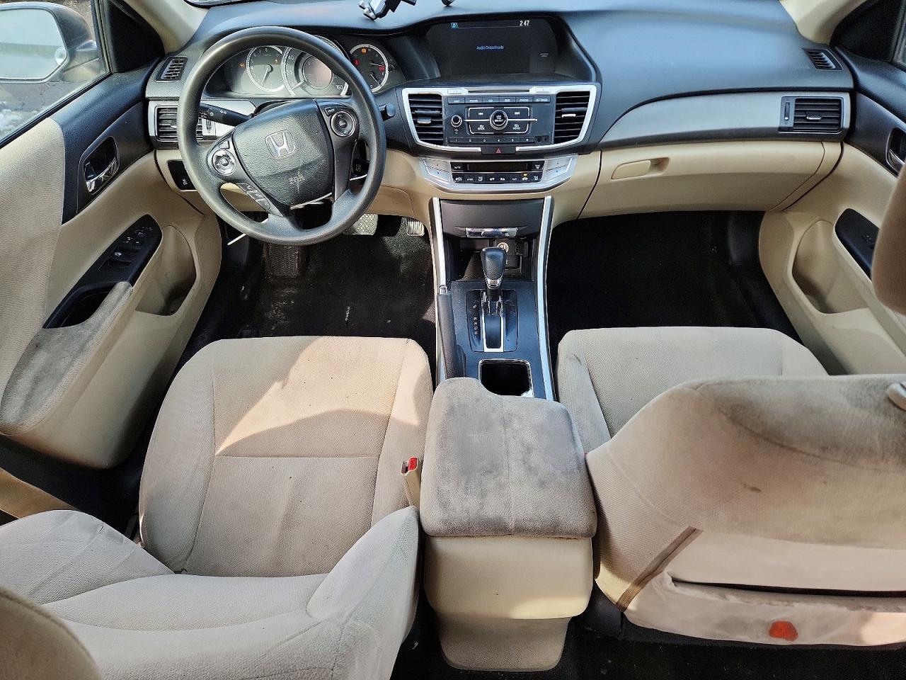 2013 HONDA ACCORD LX photo 22