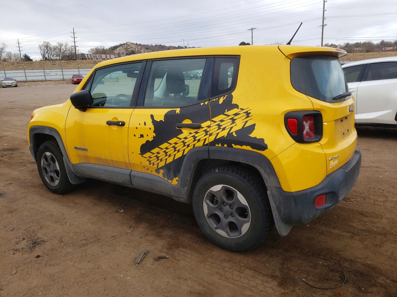 2015 JEEP RENEGADE SPORT photo 3