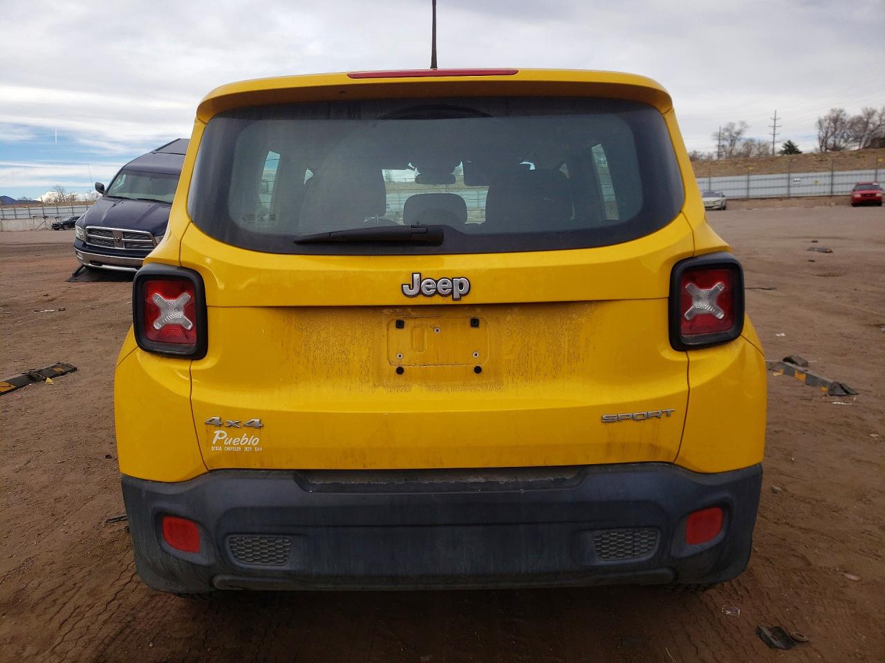 2015 JEEP RENEGADE SPORT photo 11