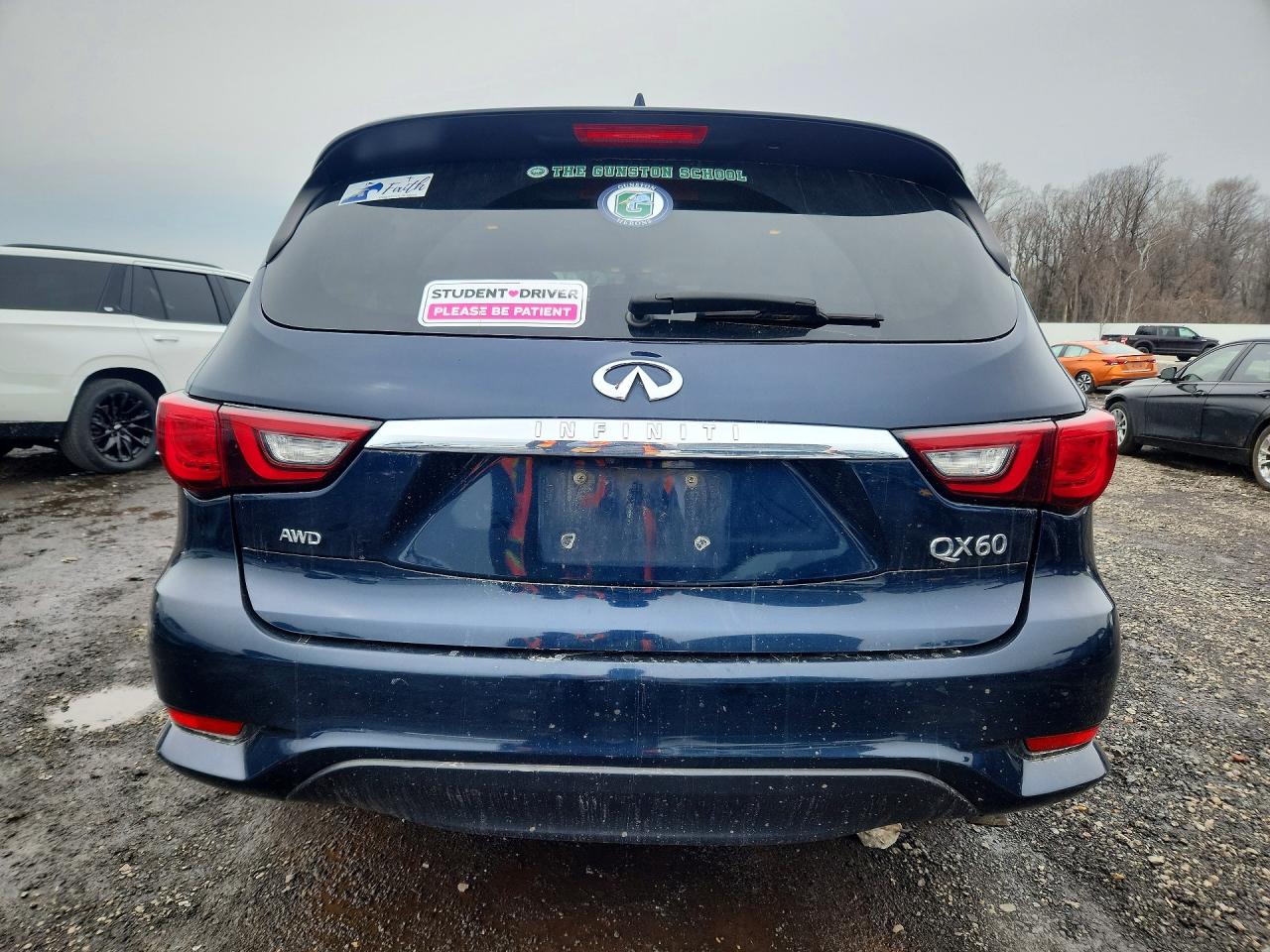 2020 INFINITI QX60 PURE photo 16