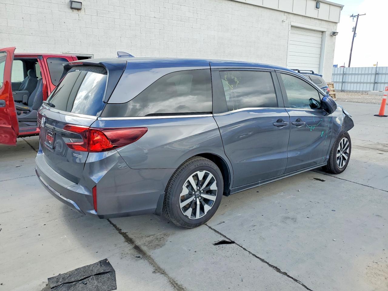 2025 HONDA ODYSSEY EXL photo 3