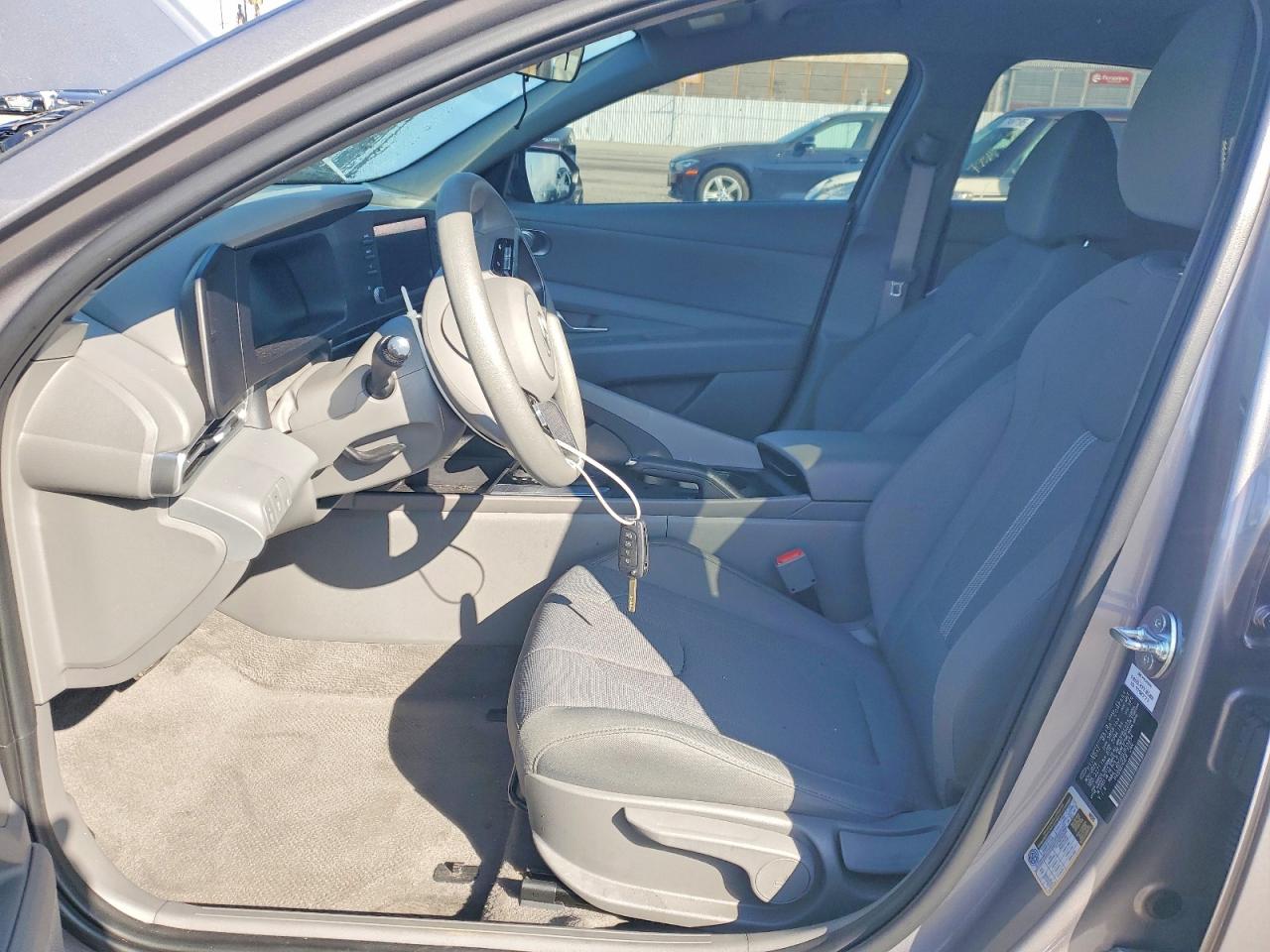 2025 HYUNDAI ELANTRA SE photo 7