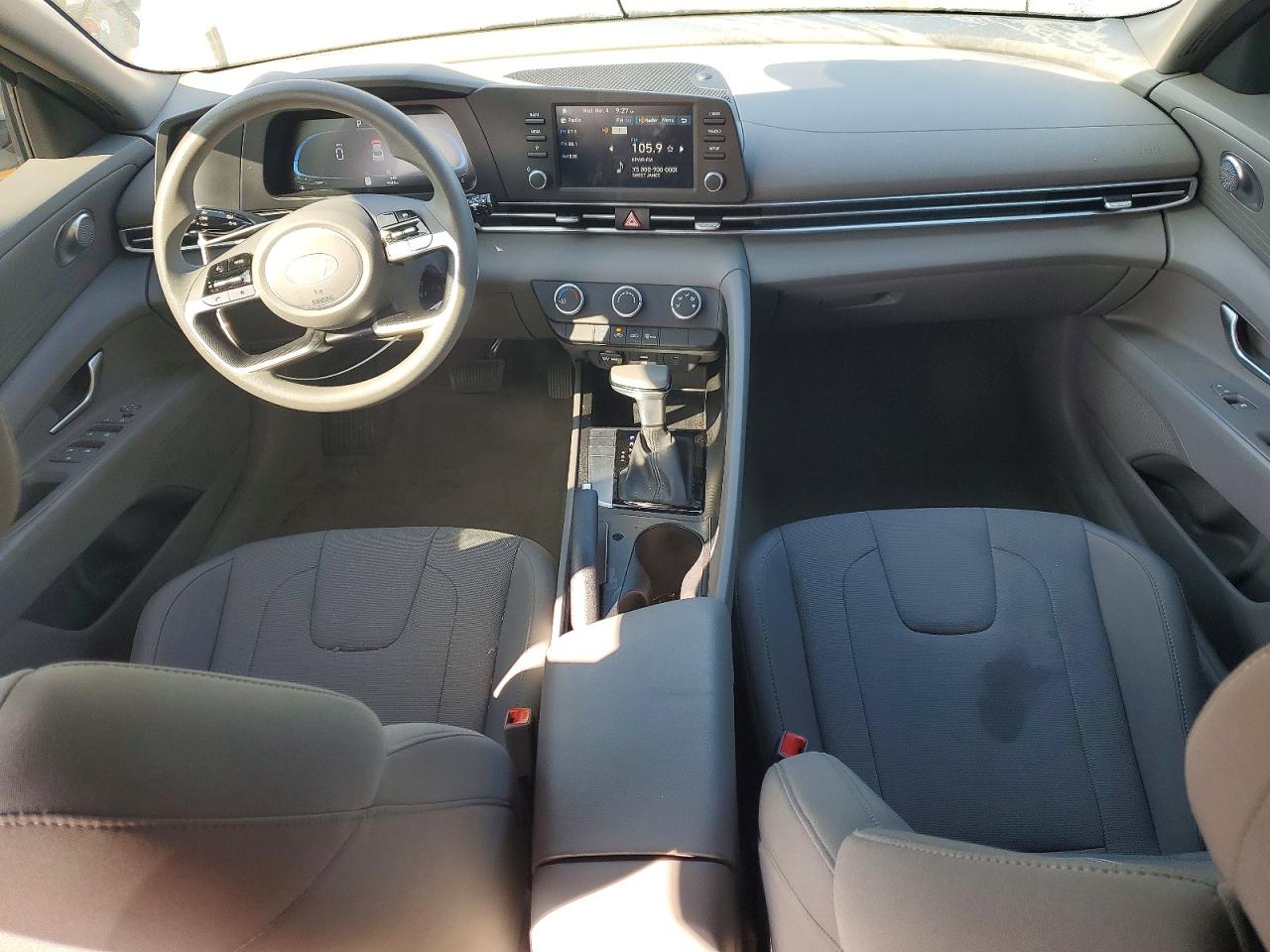 2025 HYUNDAI ELANTRA SE photo 8