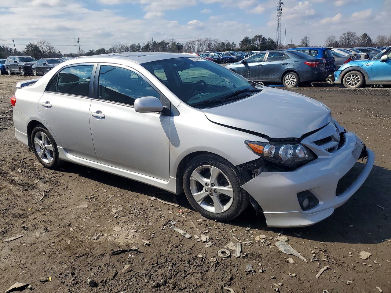 2011 TOYOTA COROLLA S photo 7